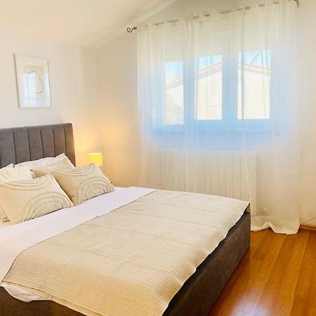 Luxury Apartments Vanessa, Нивице Экстерьер фото